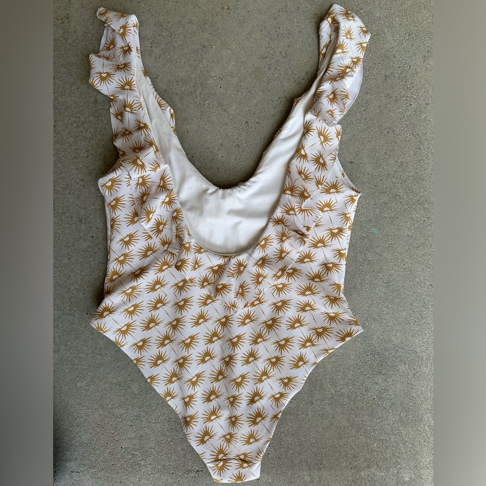 Eberjey Loreta Palapas ruffle trim low back white sun one piece swimsuit… - Picture 5 of 9